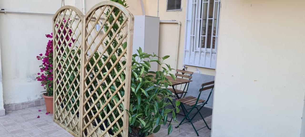 Case Di Paola Via Crisanzio Bari Buitenkant foto